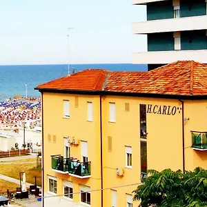 Carlo Hotel
